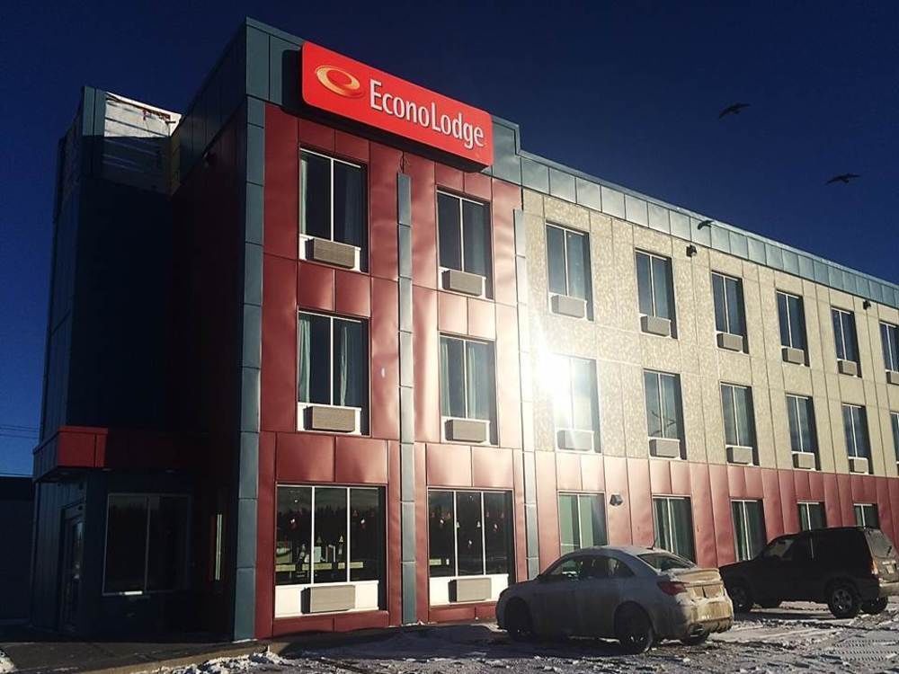 Econo Lodge Fox Creek Bagian luar foto